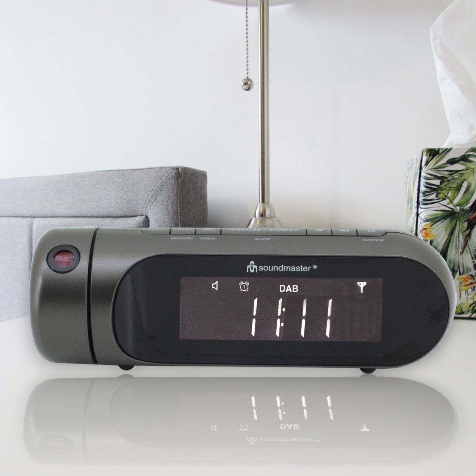 Soundmaster UR6700AN ​​projection alarm clock radio alarm clock DAB+ FM dual alarm projection USB